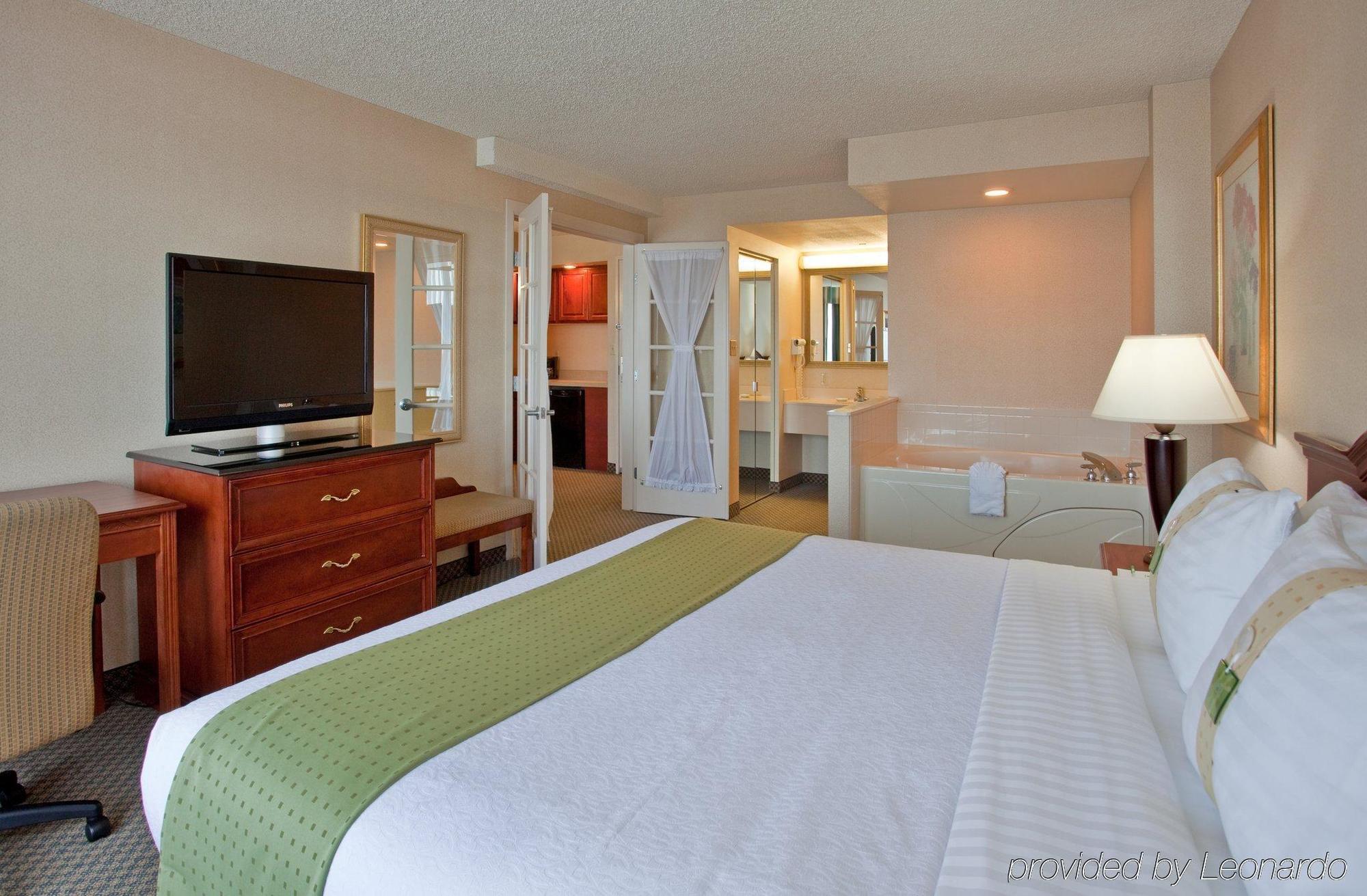 Holiday Inn Wichita East I-35 By Ihg Pokoj fotografie