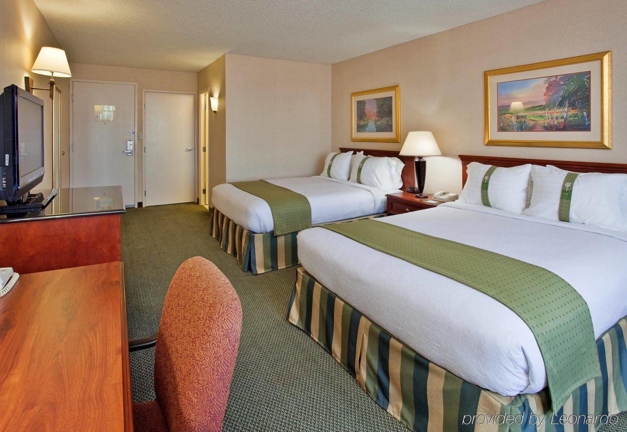 Holiday Inn Wichita East I-35 By Ihg Exteriér fotografie